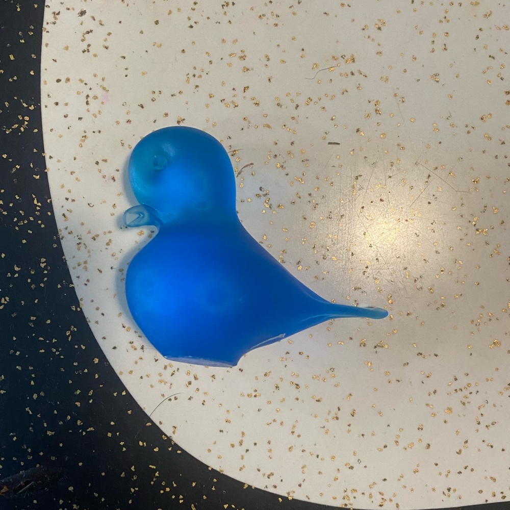 Vintage bluebird of happiness